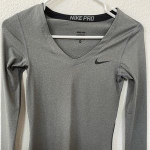 NIKE Pro Fitted V-Neck Long Sleeve